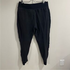LuluLemon Black Jogger Pants